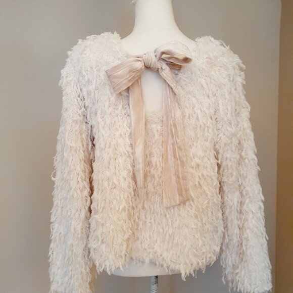 Very J New In Shaggy Sweater NWT - Picture 1 of 14